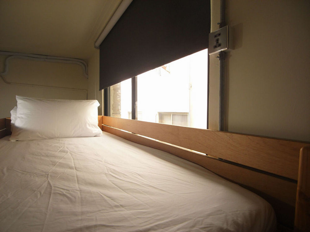 With Inn Hostel Kaohsiung Eksteriør billede