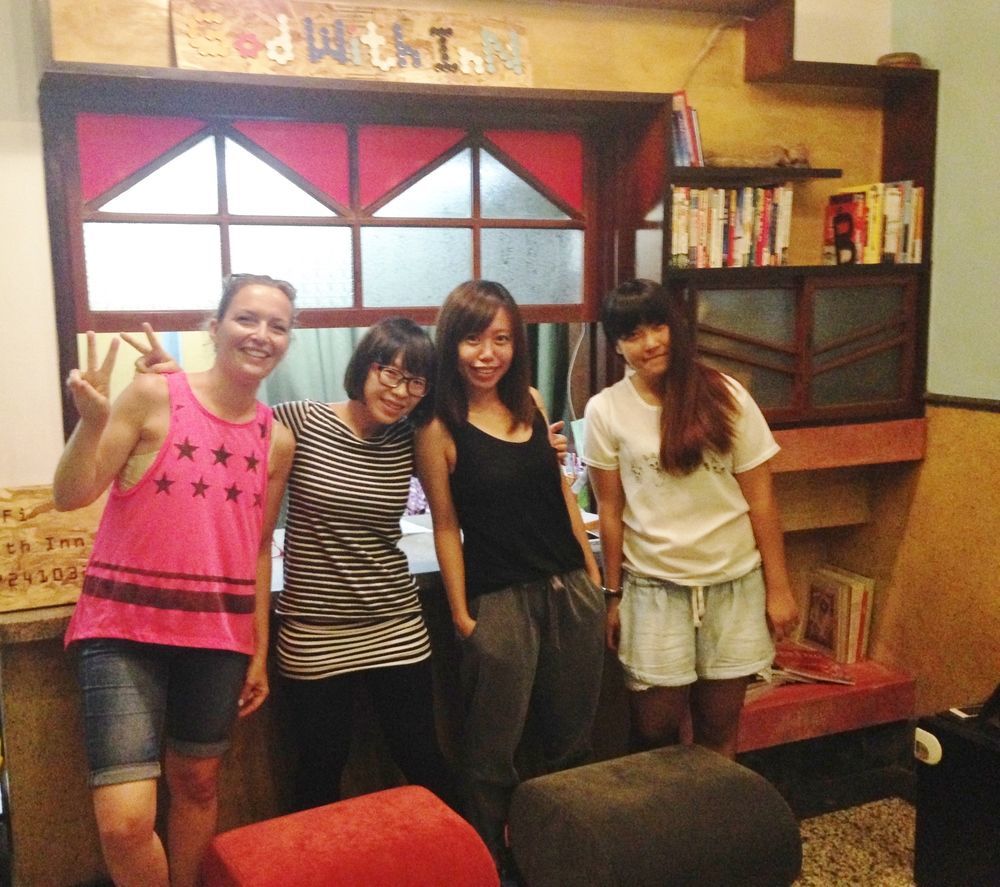 With Inn Hostel Kaohsiung Eksteriør billede